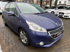 PEUGEOT 208 ALLURE - 2286 - 1