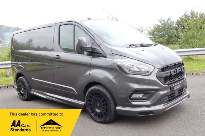 Used FORD TRANSIT CUSTOM in Pontyclun, South Wales for sale