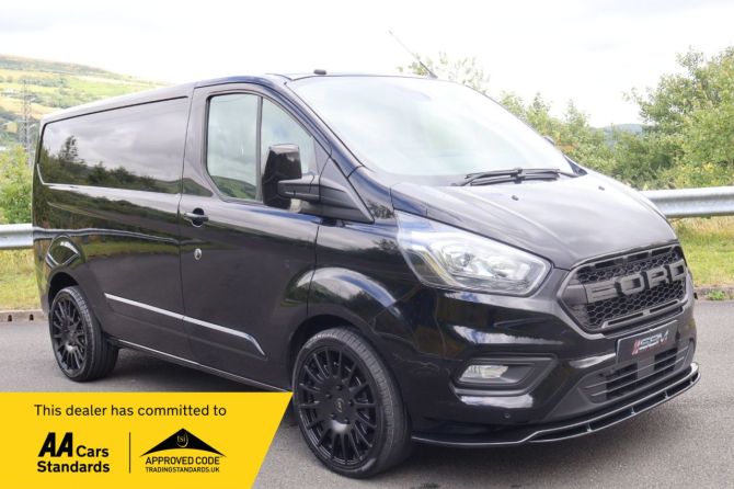 Used FORD TRANSIT CUSTOM in Pontyclun, South Wales for sale