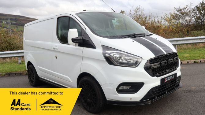 Used FORD TRANSIT CUSTOM in Pontyclun, South Wales for sale