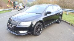 SKODA OCTAVIA BLACK EDITION TDI CR - 2270 - 3